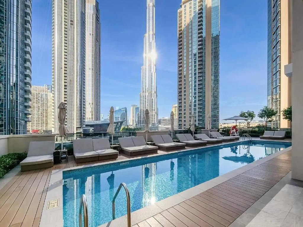 Downtown Dubai Spacious 1 Bedroom Apt On Boulevard 2 Minutes Walking Distance To Burj-Khalifa Apartment