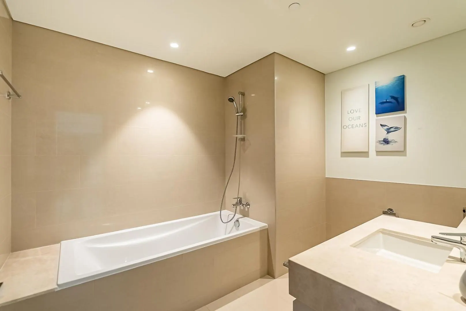 Downtown Dubai Spacious 1 Bedroom Apt On Boulevard 2 Minutes Walking Distance To Burj-Khalifa
